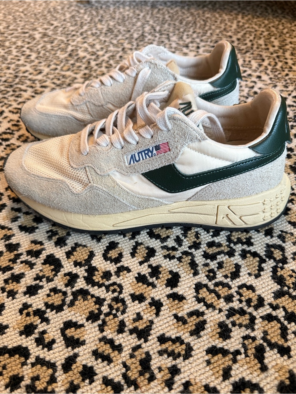 Autry Reelwind Women’s Cream Suede & Dark Green Retro Trainer